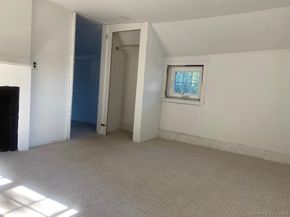 18 Oaklawn Avenue, Stamford CT 06905