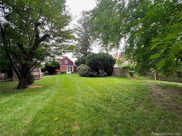 18 Oaklawn Avenue, Stamford CT 06905