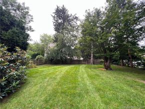 18 Oaklawn Avenue, Stamford CT 06905