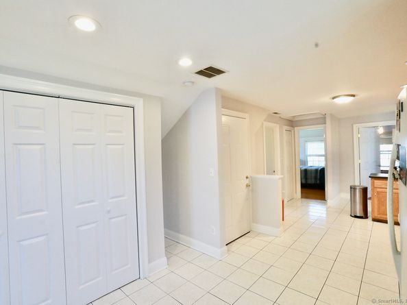 1035 Black Rock Turnpike 1035, Fairfield CT 06825