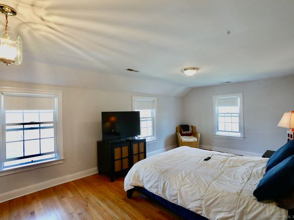 1035 Black Rock Turnpike 1035, Fairfield CT 06825