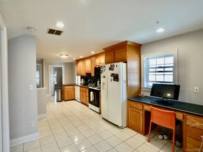 1035 Black Rock Turnpike 1035, Fairfield CT 06825