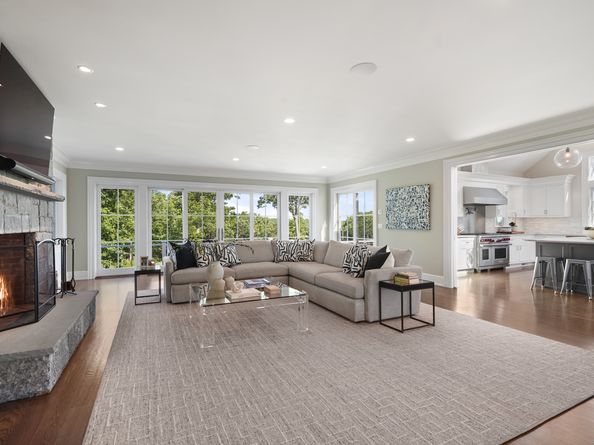 29 Rogues Ridge, Weston CT 06883