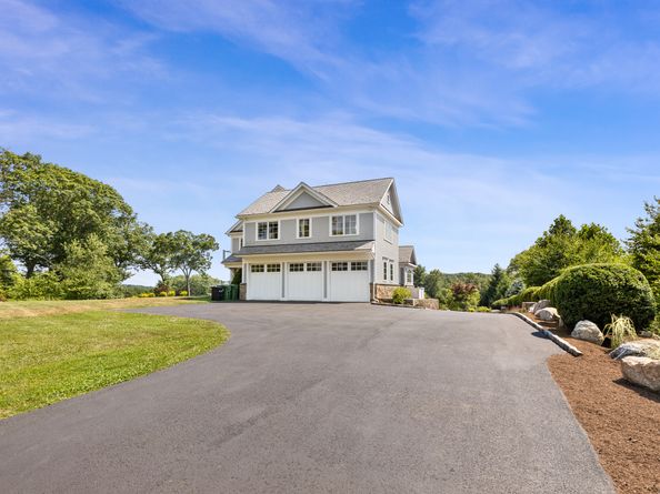 29 Rogues Ridge, Weston CT 06883