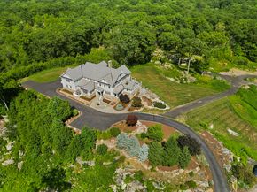 29 Rogues Ridge, Weston CT 06883