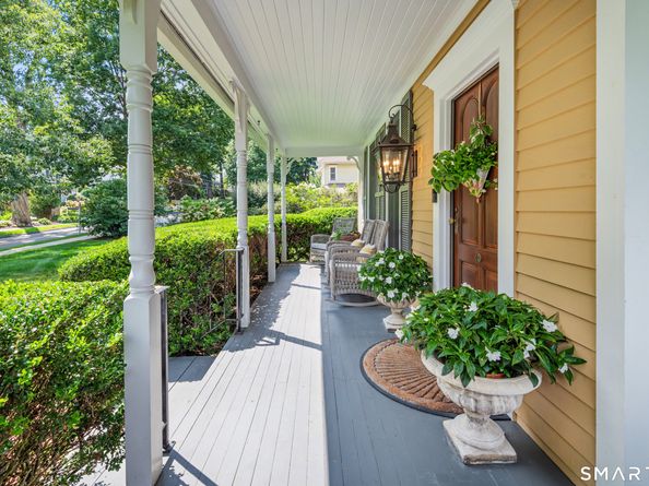 36 Catoonah Street 18, Ridgefield CT 06877