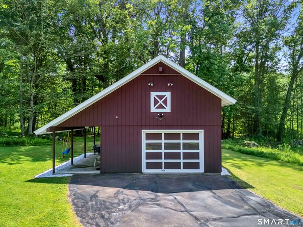 25 Obtuse Hill Road, Brookfield CT 06804