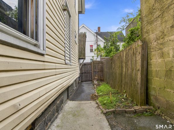 695 Beechwood Avenue, Bridgeport CT 06605
