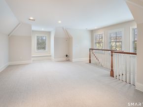 28 E Maple Street 28, New Canaan CT 06840