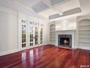 28 E Maple Street 28, New Canaan CT 06840