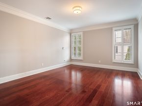 28 E Maple Street 28, New Canaan CT 06840