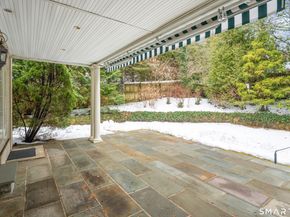 28 E Maple Street 28, New Canaan CT 06840