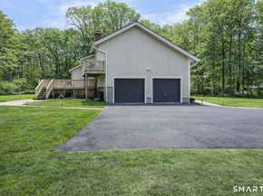 6 Daniels Drive, Danbury CT 06811