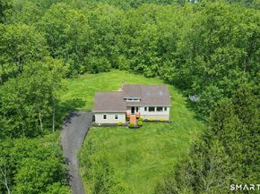 6 Daniels Drive, Danbury CT 06811