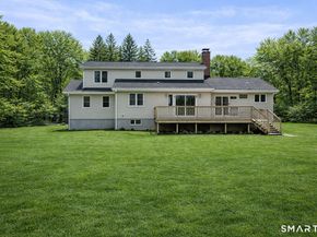 6 Daniels Drive, Danbury CT 06811