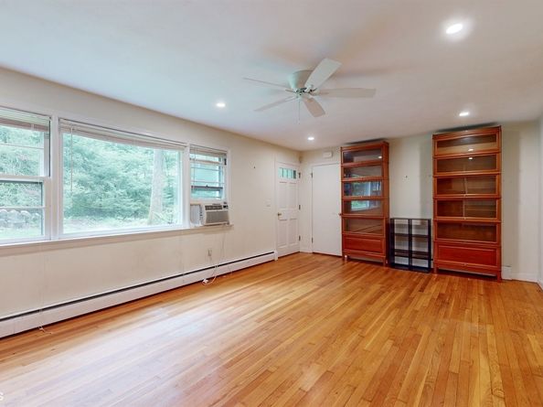 305 Westport Turnpike, Fairfield CT 06824