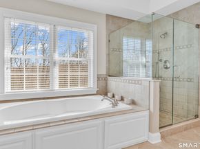 2 Somerset Lane, Newtown CT 06482