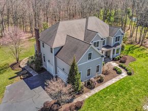 2 Somerset Lane, Newtown CT 06482