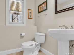 2 Somerset Lane, Newtown CT 06482