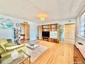 143 Hoyt Street 1N, Stamford CT 06905