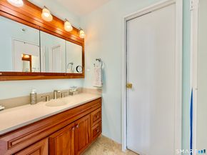 143 Hoyt Street 1N, Stamford CT 06905