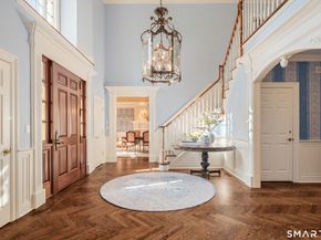 140 Stoneleigh Road, New Canaan CT 06840