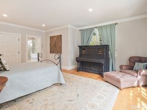 140 Stoneleigh Road, New Canaan CT 06840