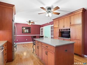 88 Kings Highway, Shelton CT 06484