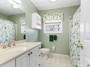 88 Kings Highway, Shelton CT 06484