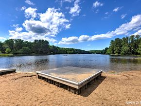 7 E Lake Road, Trumbull CT 06611