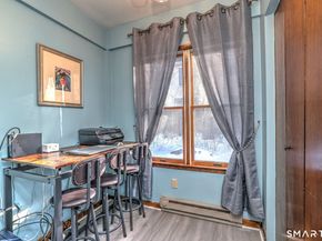 7 E Lake Road, Trumbull CT 06611