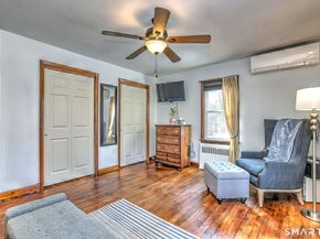 7 E Lake Road, Trumbull CT 06611