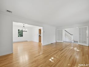 156 W Haviland Lane, Stamford CT 06903