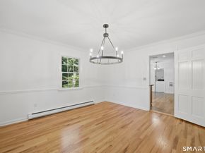 156 W Haviland Lane, Stamford CT 06903