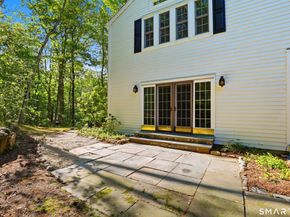156 W Haviland Lane, Stamford CT 06903