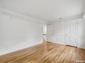 156 W Haviland Lane, Stamford CT 06903