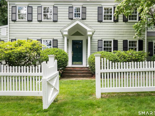 130 Comstock Hill Road, New Canaan CT 06840