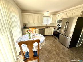 40 Trolley Bridge Road 9, Shelton CT 06484