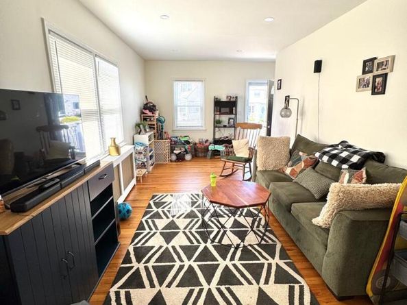 73 Rippowam Road, Stamford CT 06902