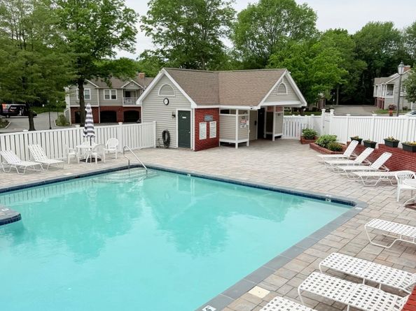 187 Mayfield Drive 187, Trumbull CT 06611