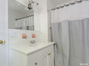 8 Mountain Trail, Stamford CT 06903
