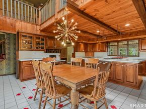 250 Tanglewood Road, Stratford CT 06614