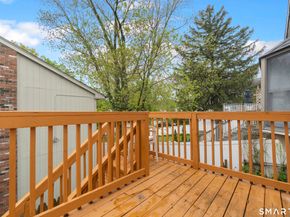33 Colonial Road 9, Stamford CT 06906