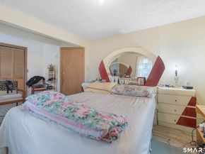 33 Colonial Road 9, Stamford CT 06906