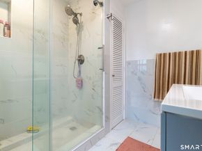 33 Colonial Road 9, Stamford CT 06906