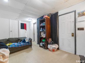 33 Colonial Road 9, Stamford CT 06906