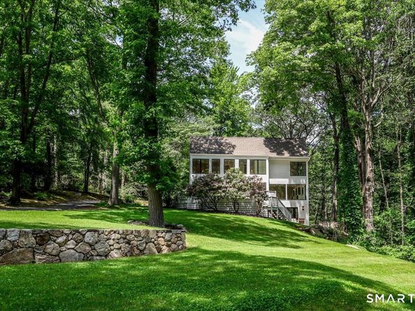 256 Wilton Road E, Ridgefield CT 06877