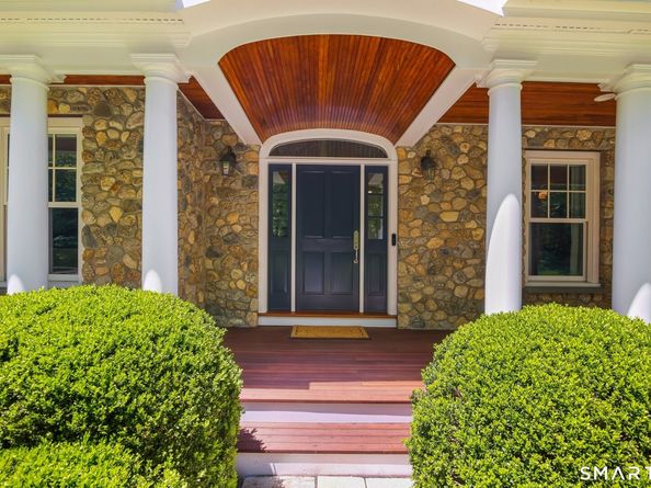 112 Vista Road, Wilton CT 06897