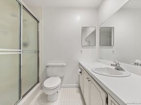 3200 Park Avenue 11E2, Bridgeport CT 06604