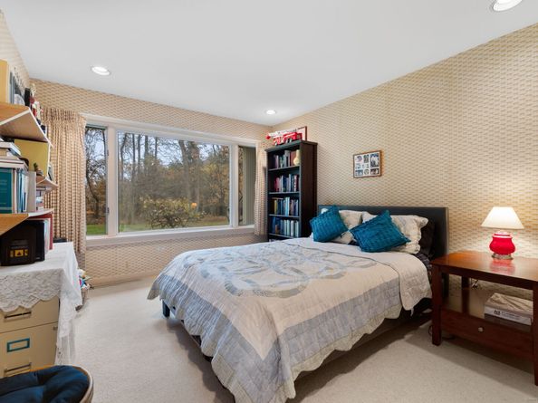 88 Starin Drive, Stamford CT 06902